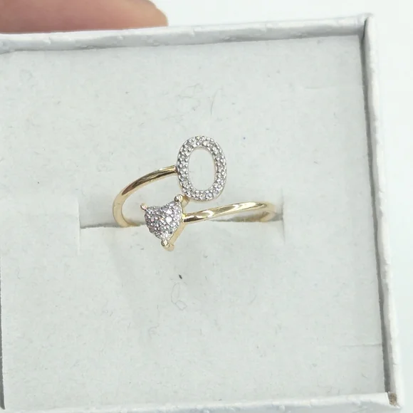 Real diamond 10kt Yellow Gold Initial O Ring For Women